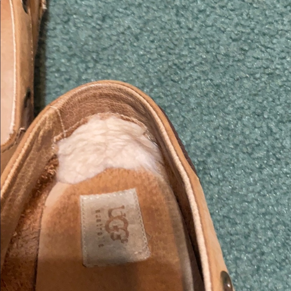 UGG Moccasin - Picture 5 of 5